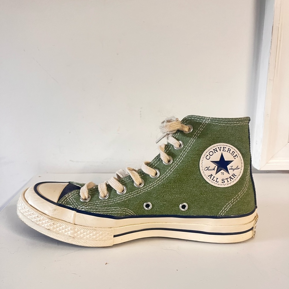 Blue/Green REAL Converse in Size 8 ✨